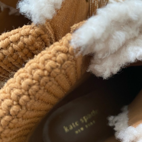 kate spade new york
Willow Suede Shearling Lined Wedge
Hiker Booties - Picture 11 of 12